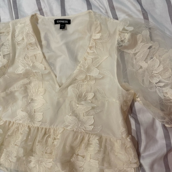 Express embroidered top - Picture 4 of 5